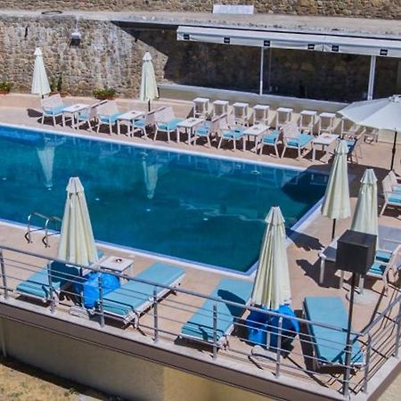 Nymfes Hotel Káto Loutrákion Екстериор снимка