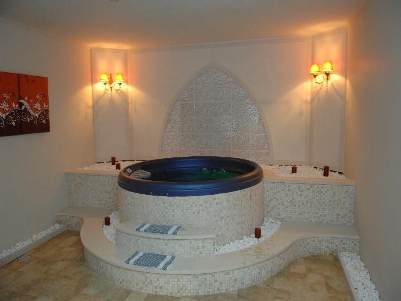 Nymfes Hotel Káto Loutrákion Екстериор снимка