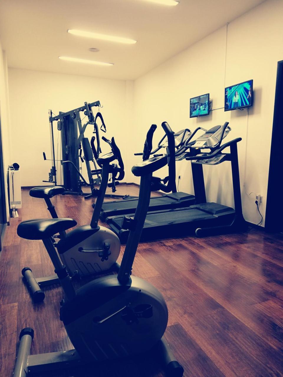 Nymfes Hotel Káto Loutrákion Екстериор снимка